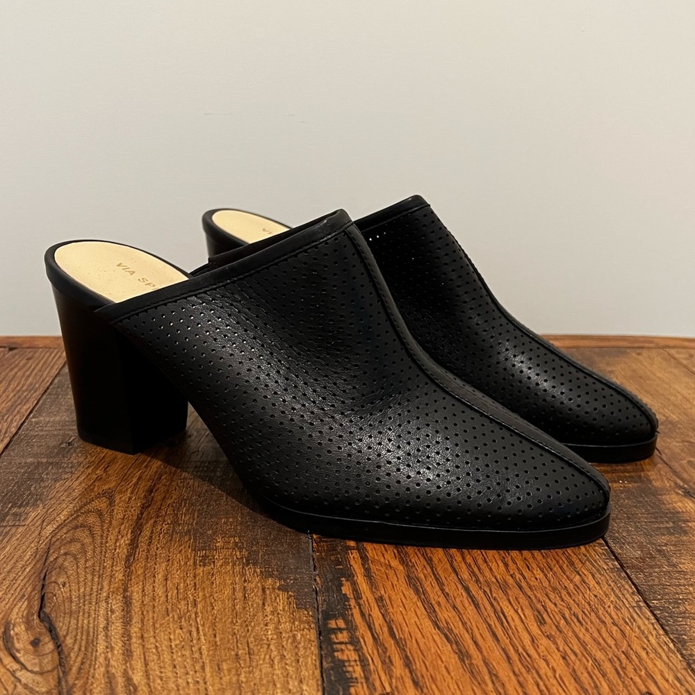 NWOT Via Spiga Perforated Leather Heel Mules Size 7.5